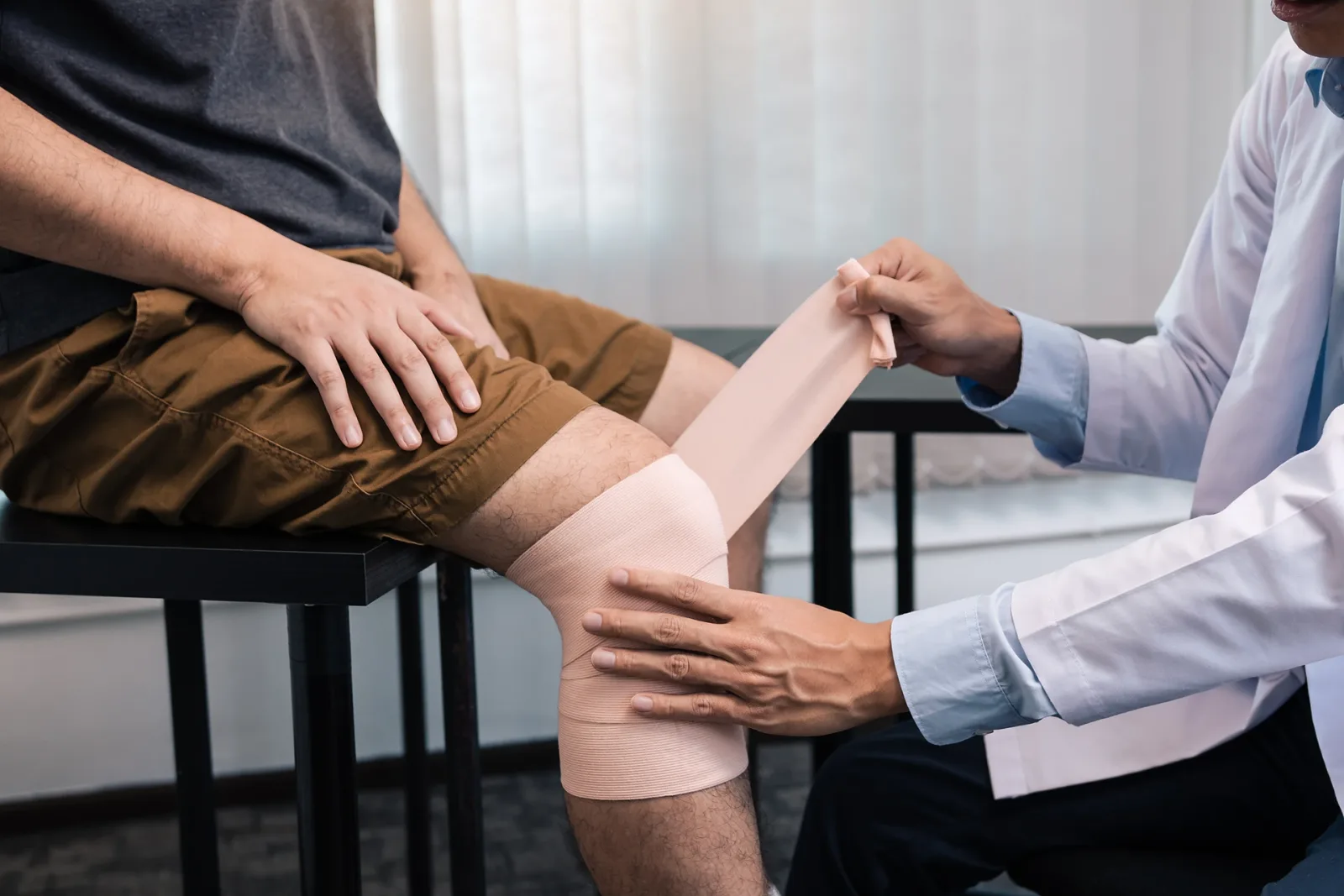 When to Remove ACE Bandage After Varicose Vein Sclerosis